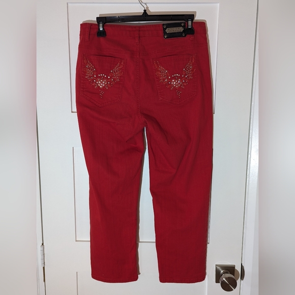 Tru Luxe Jeans Y2K Bedazzled Red Capri - Picture 7 of 7